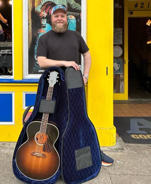 Chris Monhollen Chris Monhollen